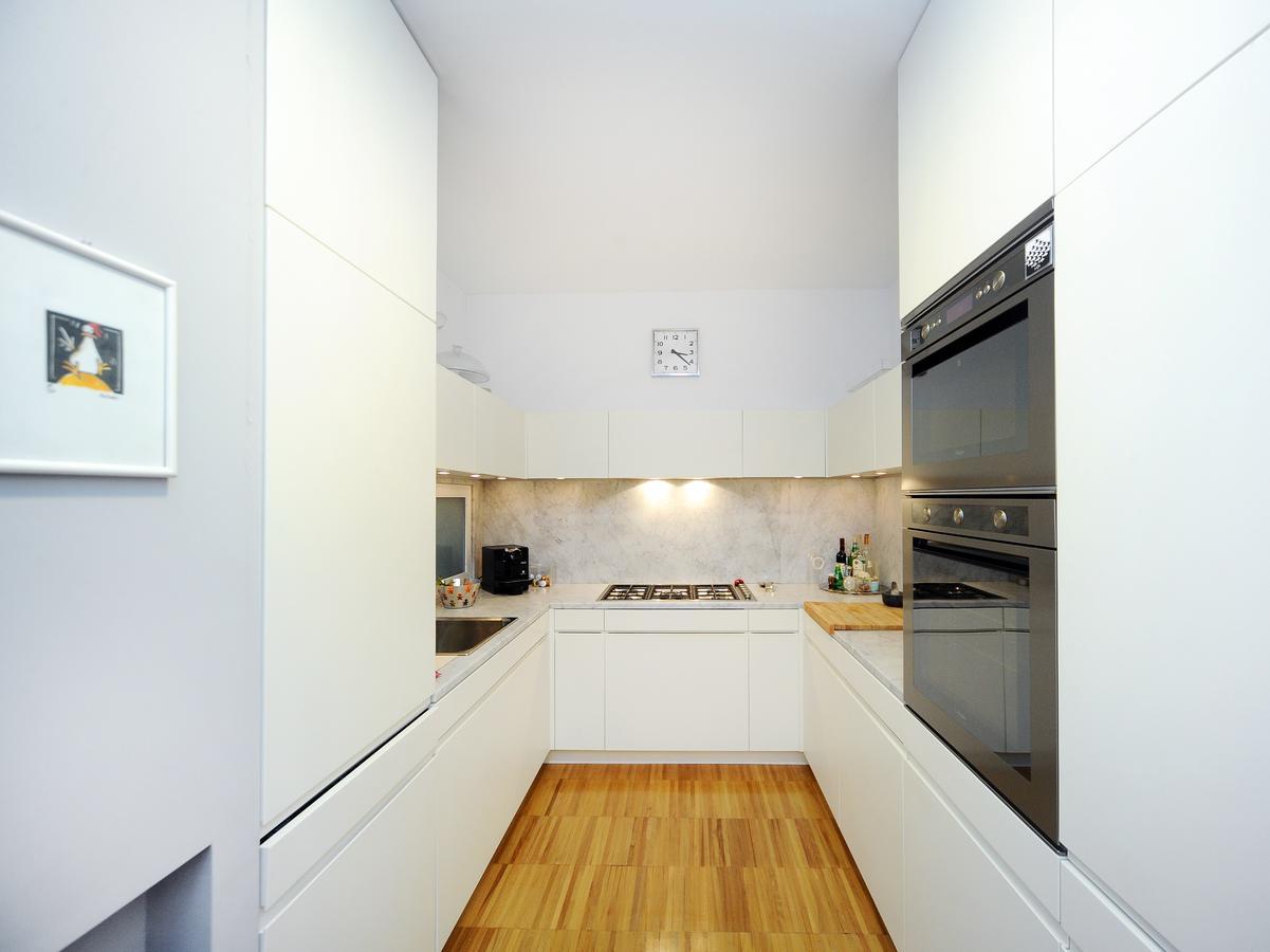 Urban District - Isola Exclusive 1br Milan